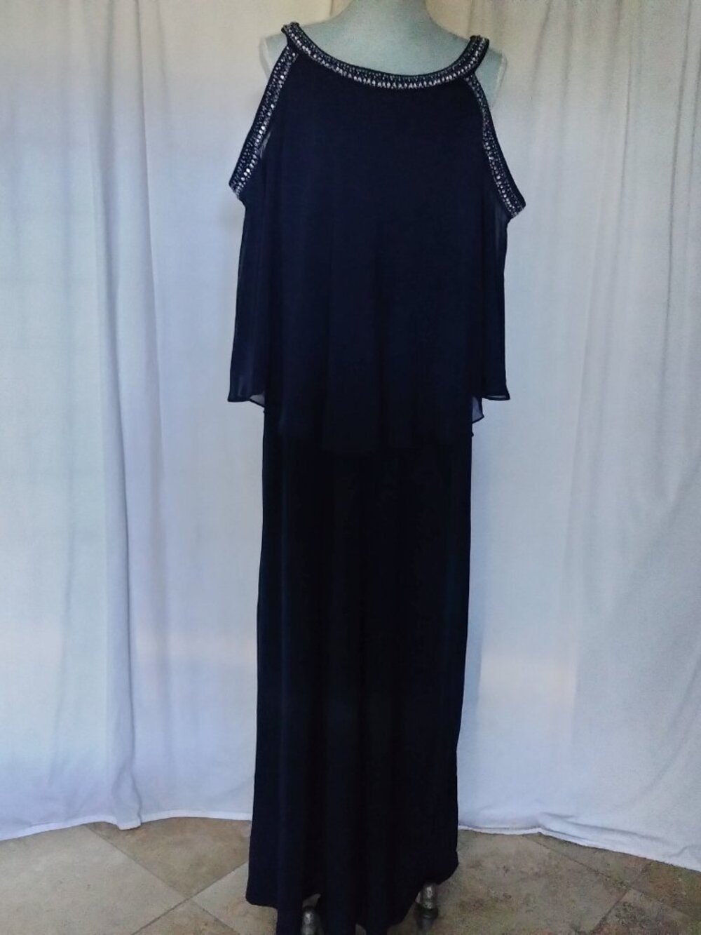 Alex Evenings Dress Long evening gown with sequin neckline accents Navy Size 22